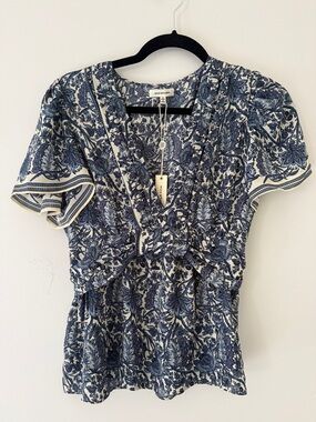 NWT Max Studio Flowy Top